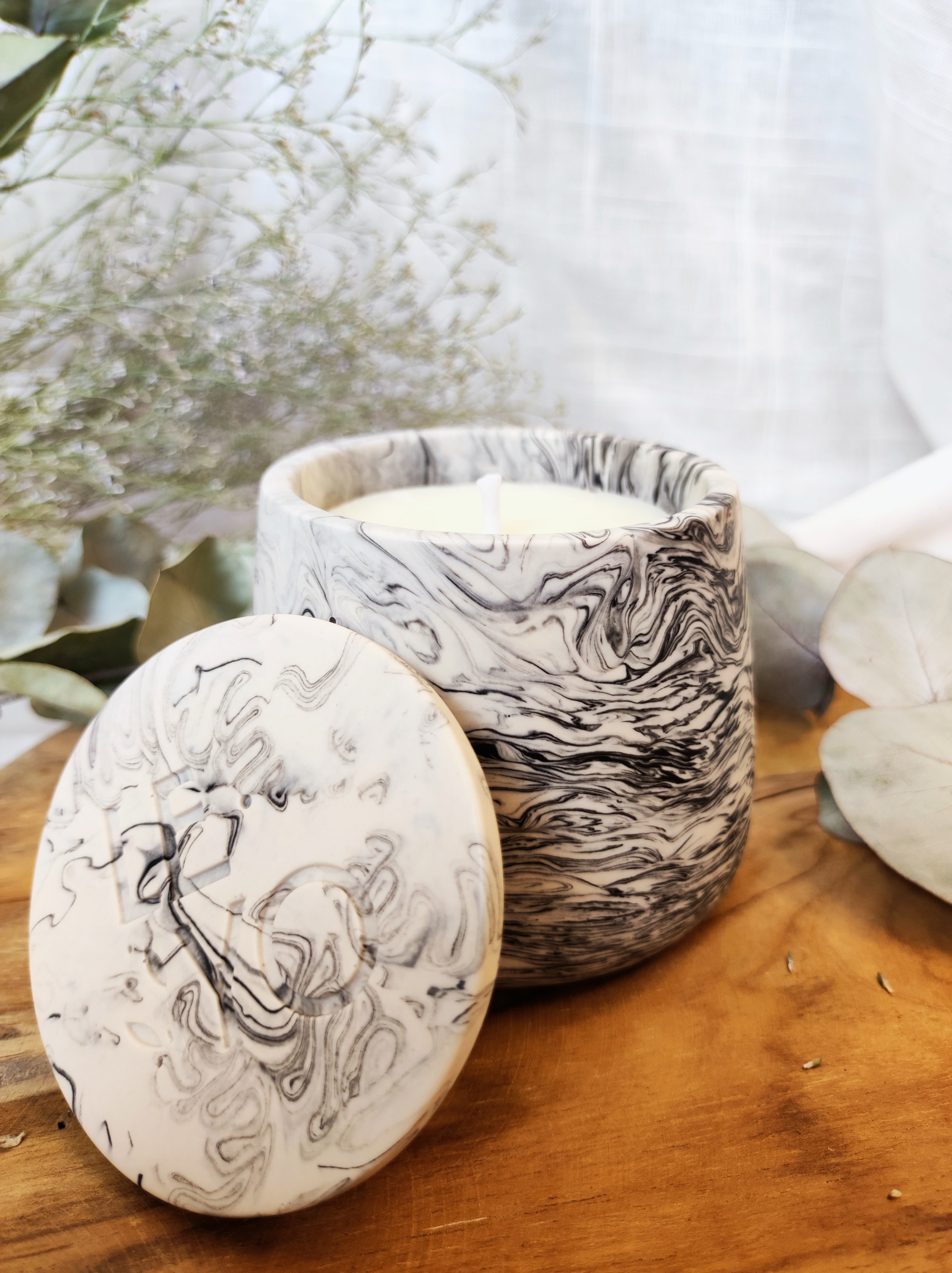 Contenant en marbré blanc et noir – Image 3