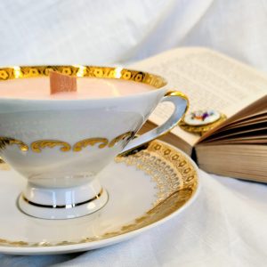 Bougie rose jasmin tasse ancienne vintage